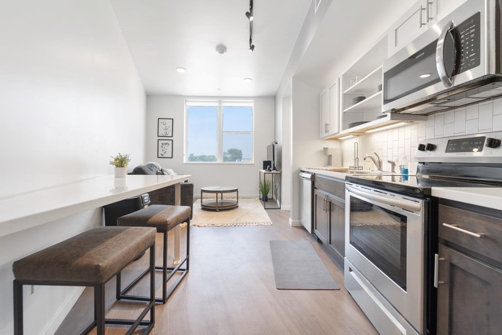 Waterloo Apartment: 335 Cedar Street