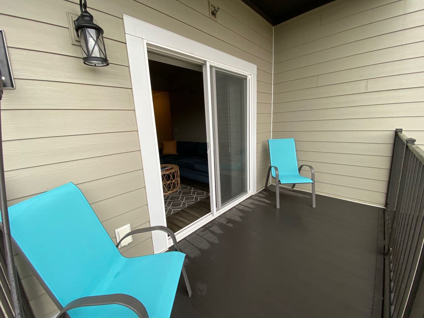 Waverly Apartment: 2113 4th Street SW