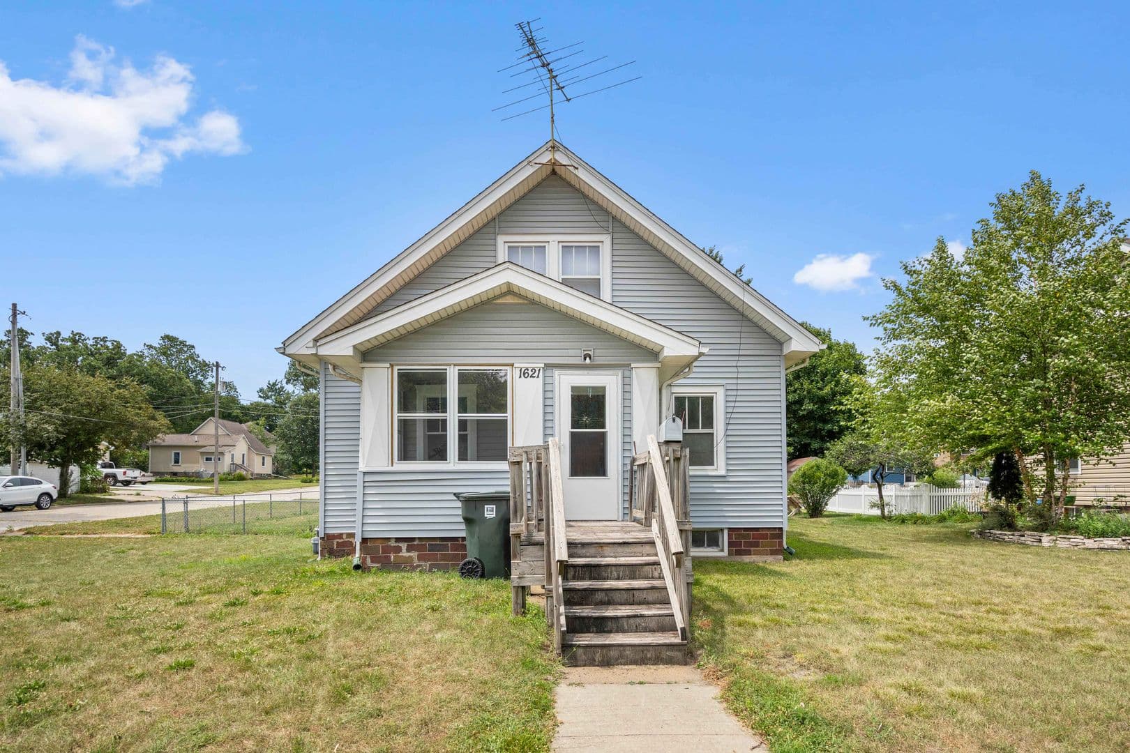 Cedar Falls House: 1621 Main St