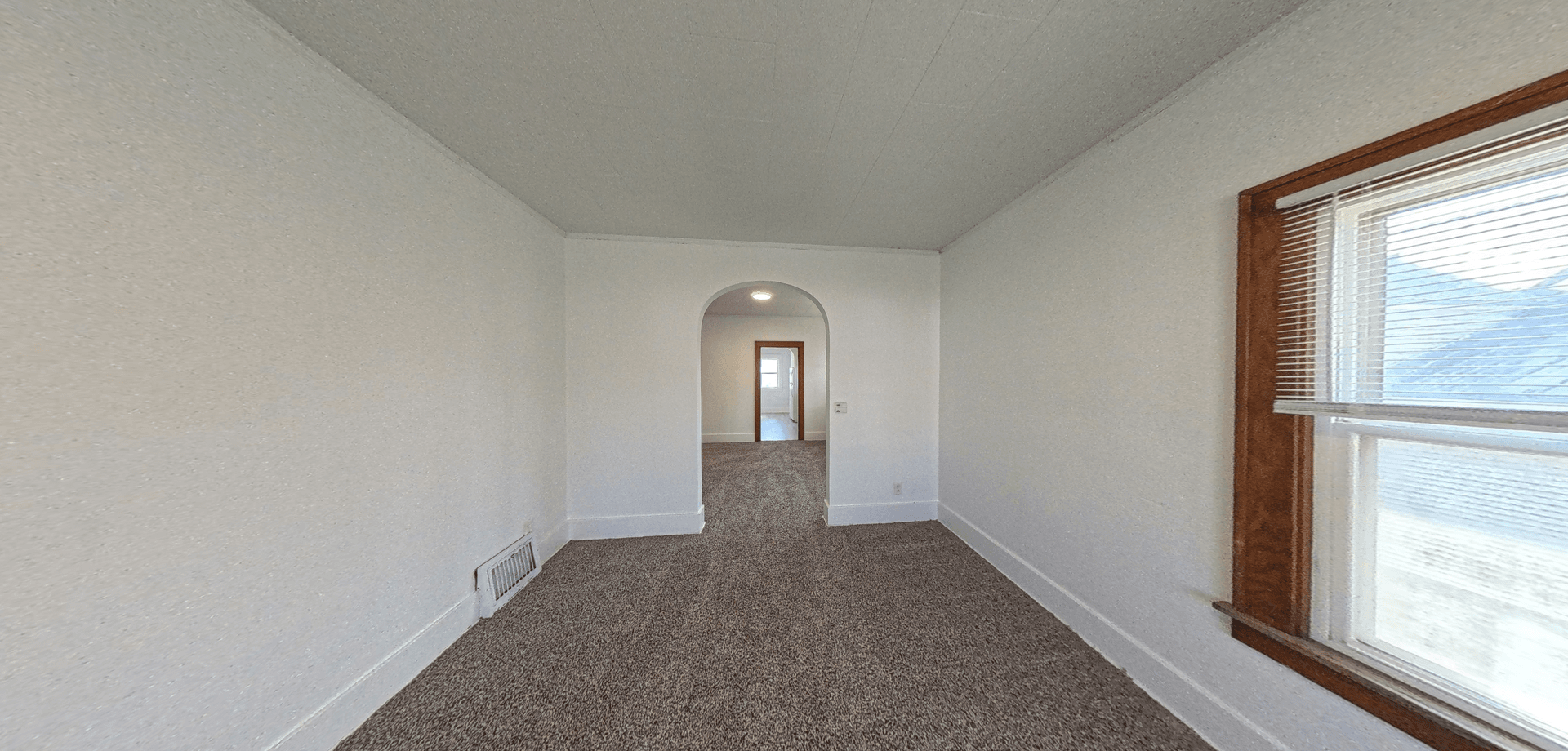 Cedar Falls House: 1924 Olive St