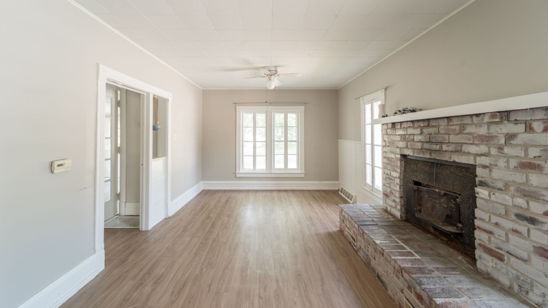 Cedar Falls House: 1322 Walnut St