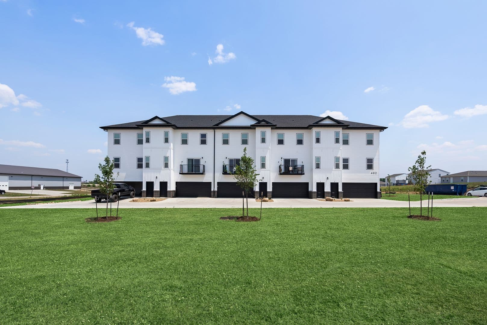Cedar Falls Apartment: 402 Fast Ln