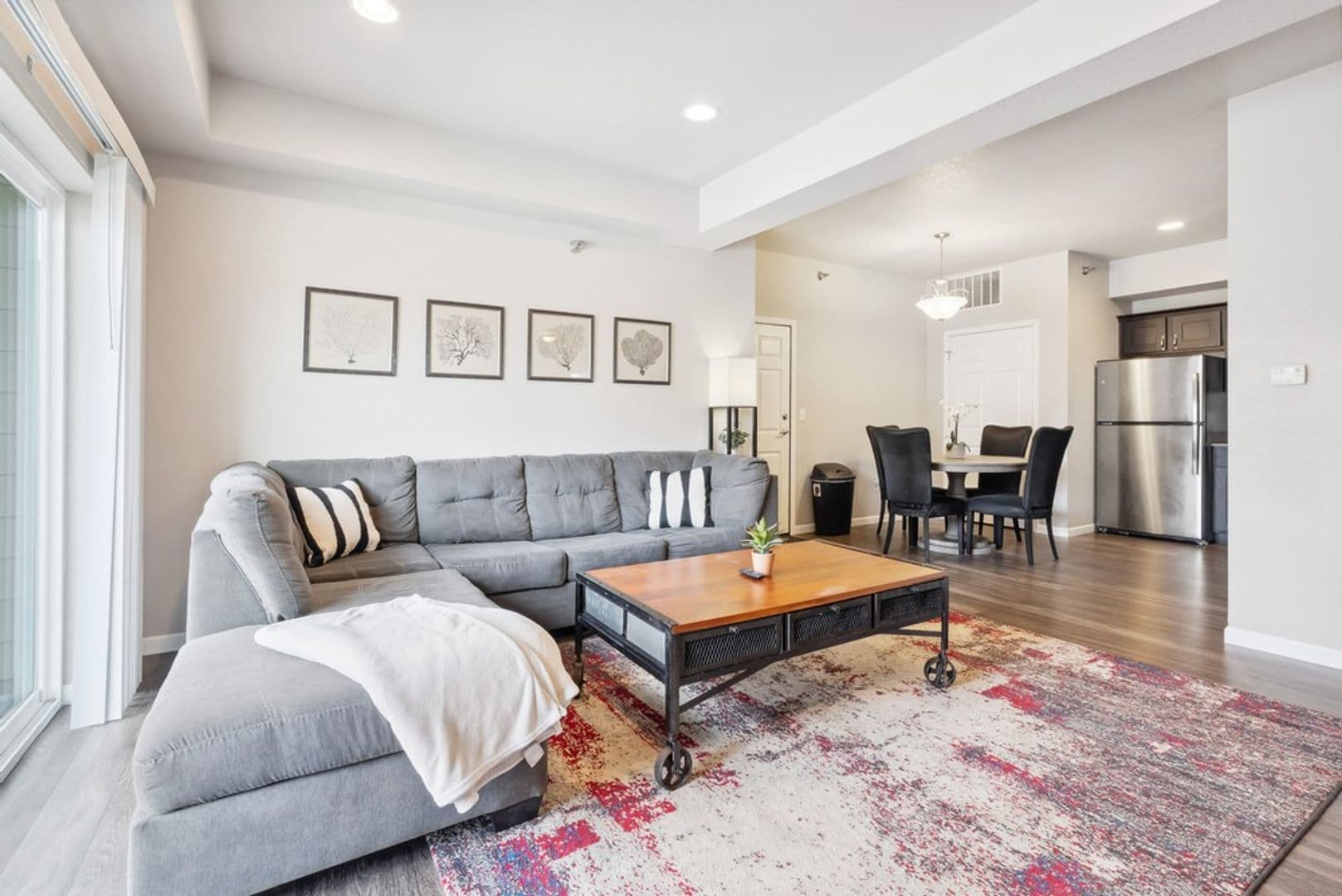 Cedar Falls Apartment: 1003 Bluegrass Cir