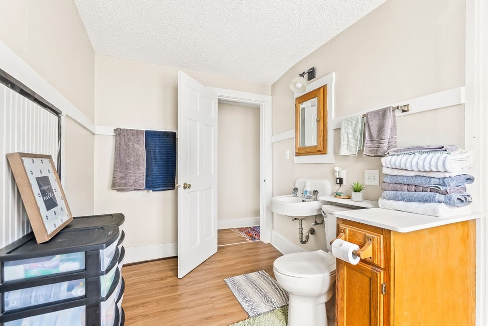 Cedar Falls House: 709 Iowa St