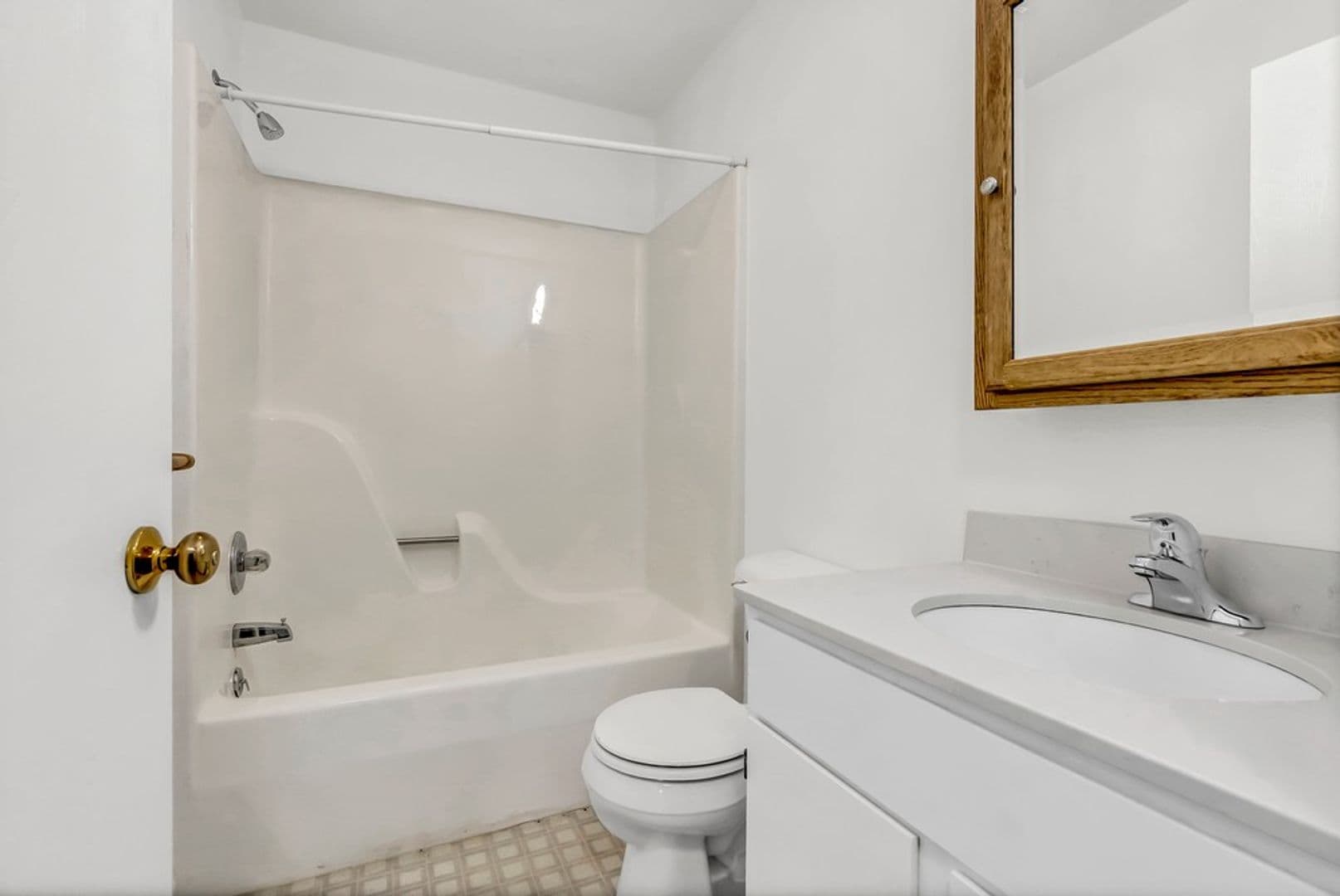 Calmar Apartment: 702 NICC Apt Dr
