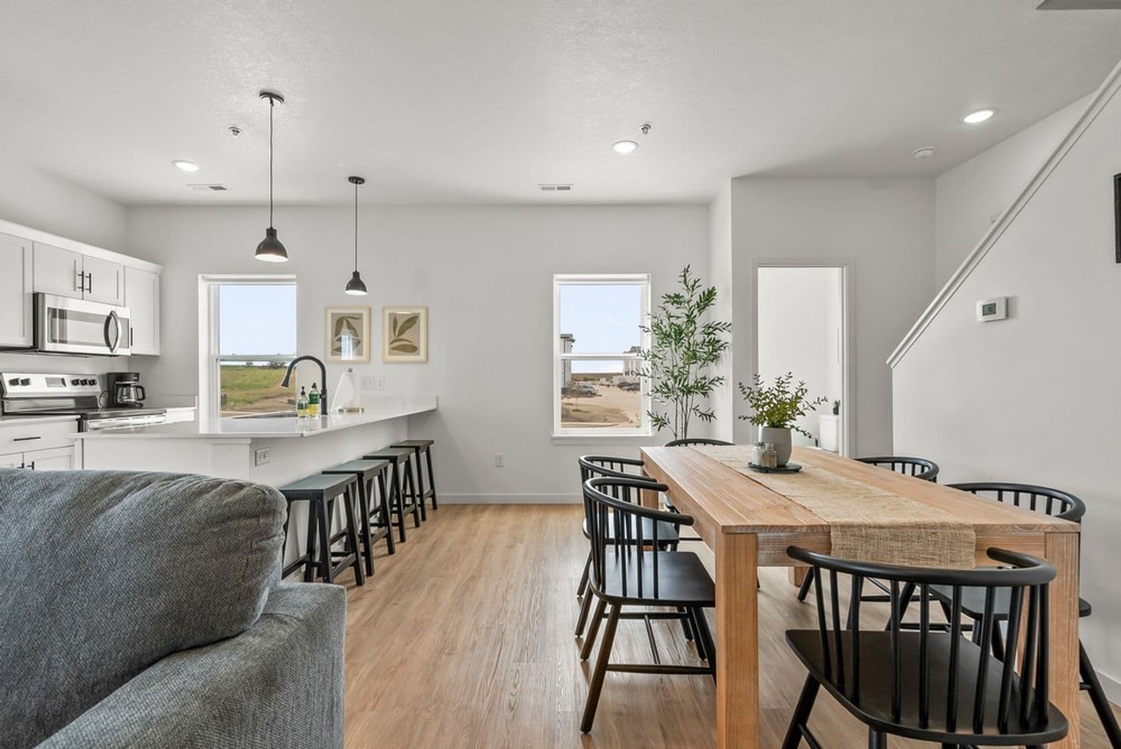 Cedar Falls Apartment: 402 Fast Ln