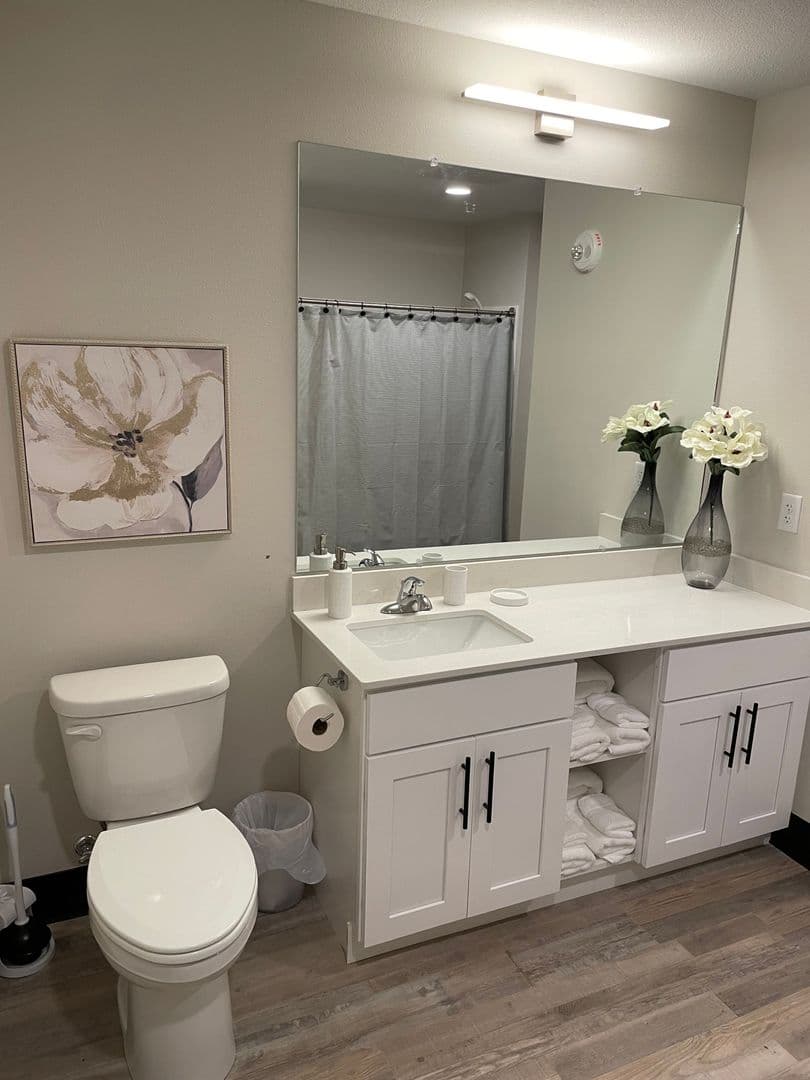 Decorah Apartment: 2336 Sweet Parkway Road