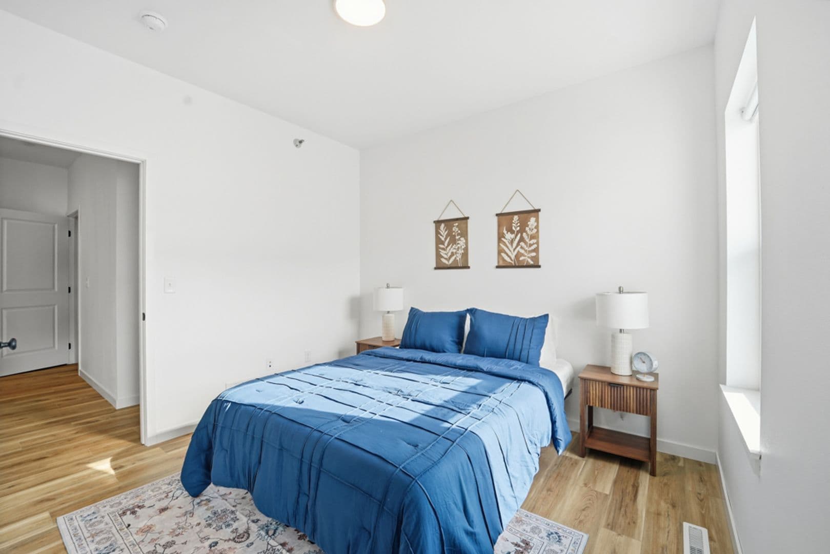 Cedar Falls Apartment: 402 Fast Ln