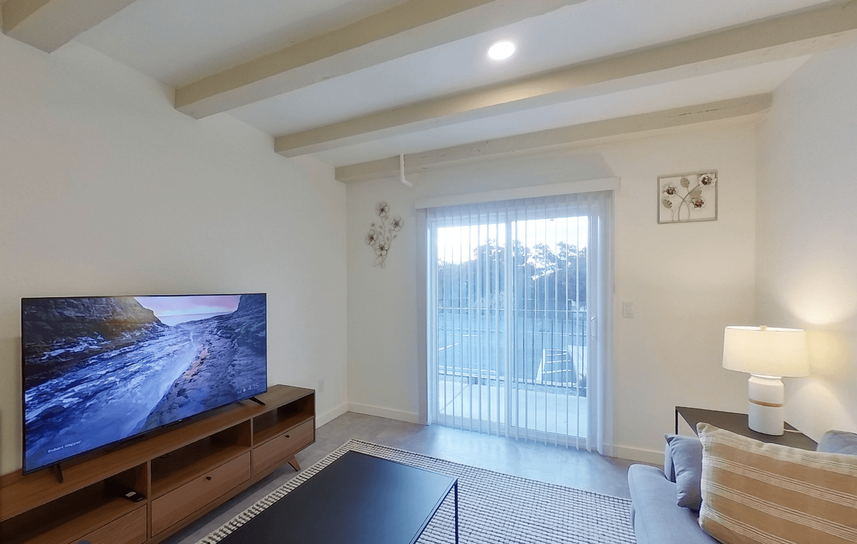 Albuquerque Apartment: 11930 Menaul BLVD NE