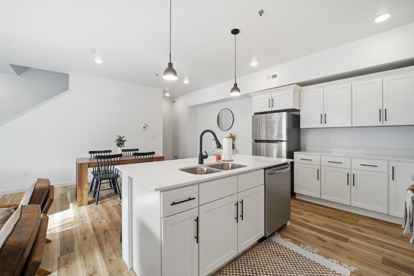 Cedar Falls Apartment: 402 Fast Ln