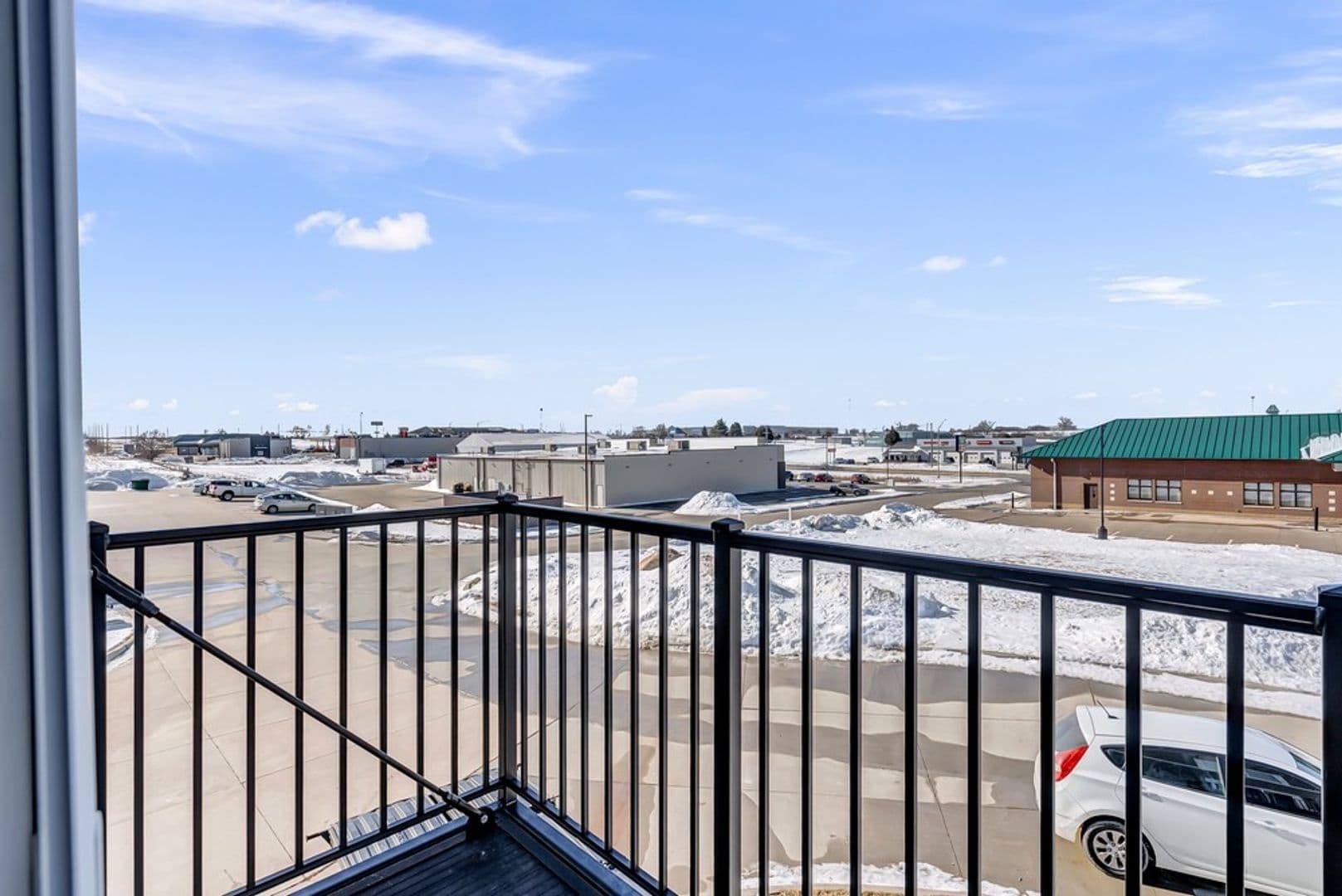 Waverly Apartment: 2103 4th Street SW