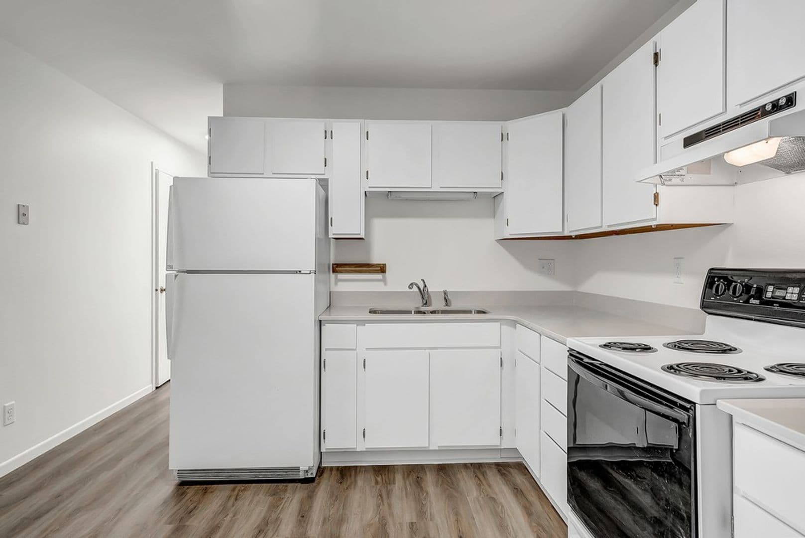 Calmar Apartment: 702 NICC Apt Dr