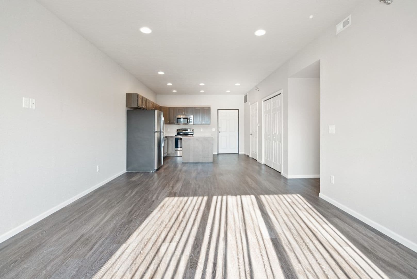 Cedar Falls Apartment: 2019 Olive St