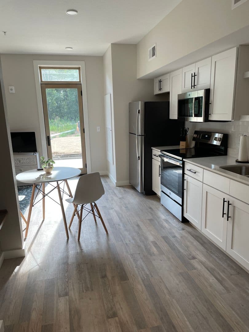 Decorah Apartment: 2336 Sweet Parkway Road