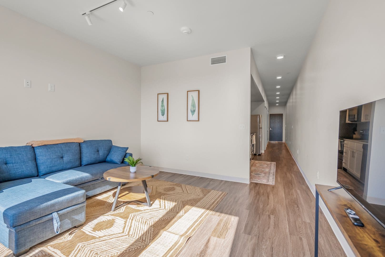 Cedar Falls Apartment: 825 Bluegrass Cir