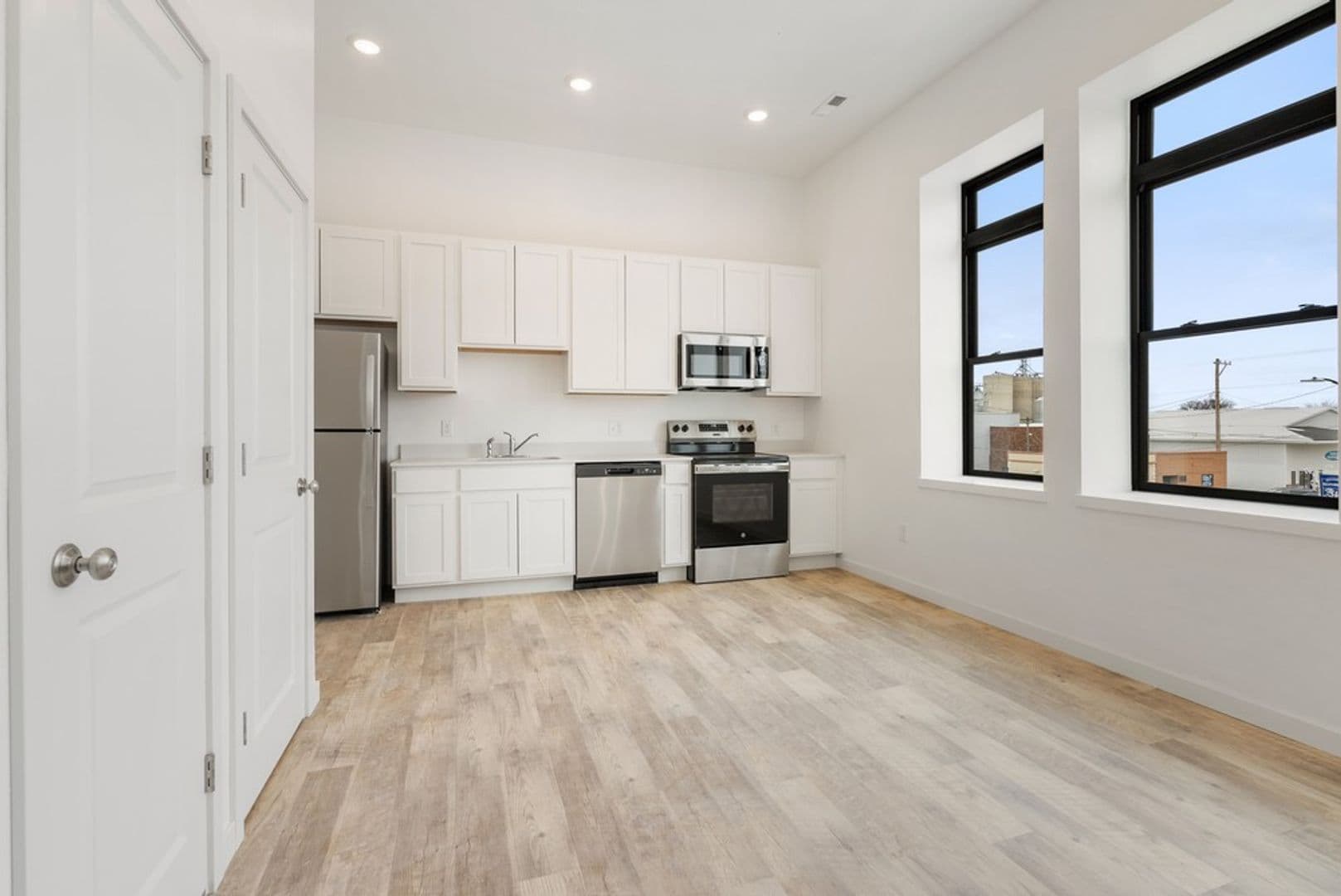 Reinbeck Apartment: 402 Main Street
