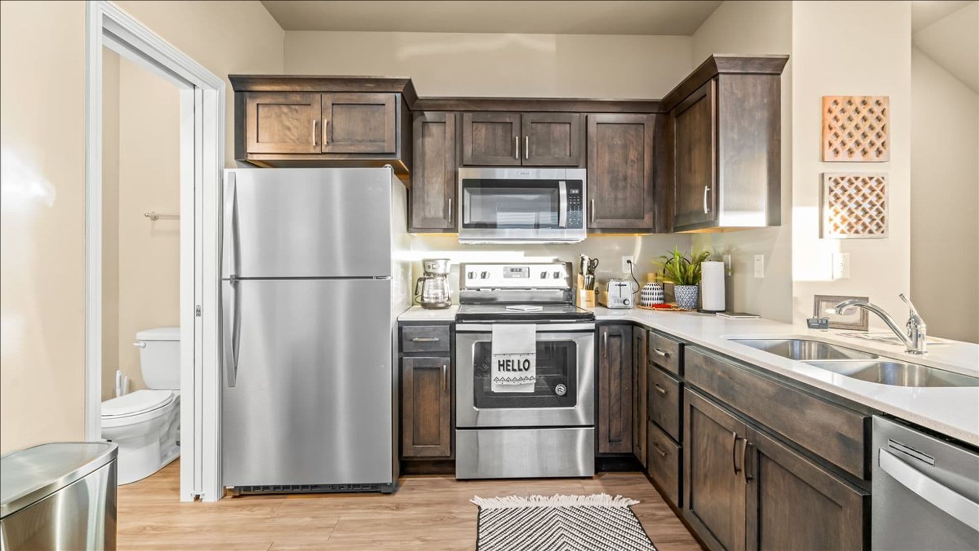 Waterloo Townhome: 105-187 Harvey Dr