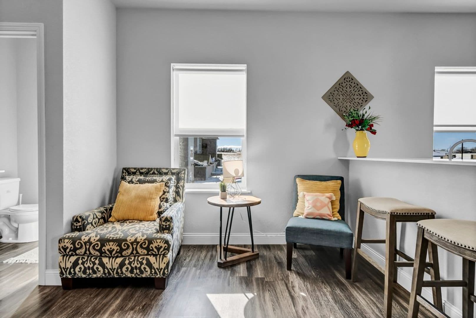 Waverly Apartment: 2103 4th Street SW