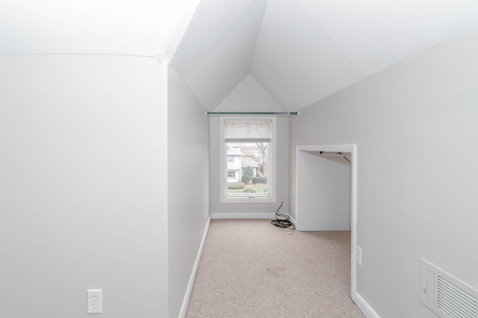 Cedar Falls Multiplex: 515 1/2 Franklin St