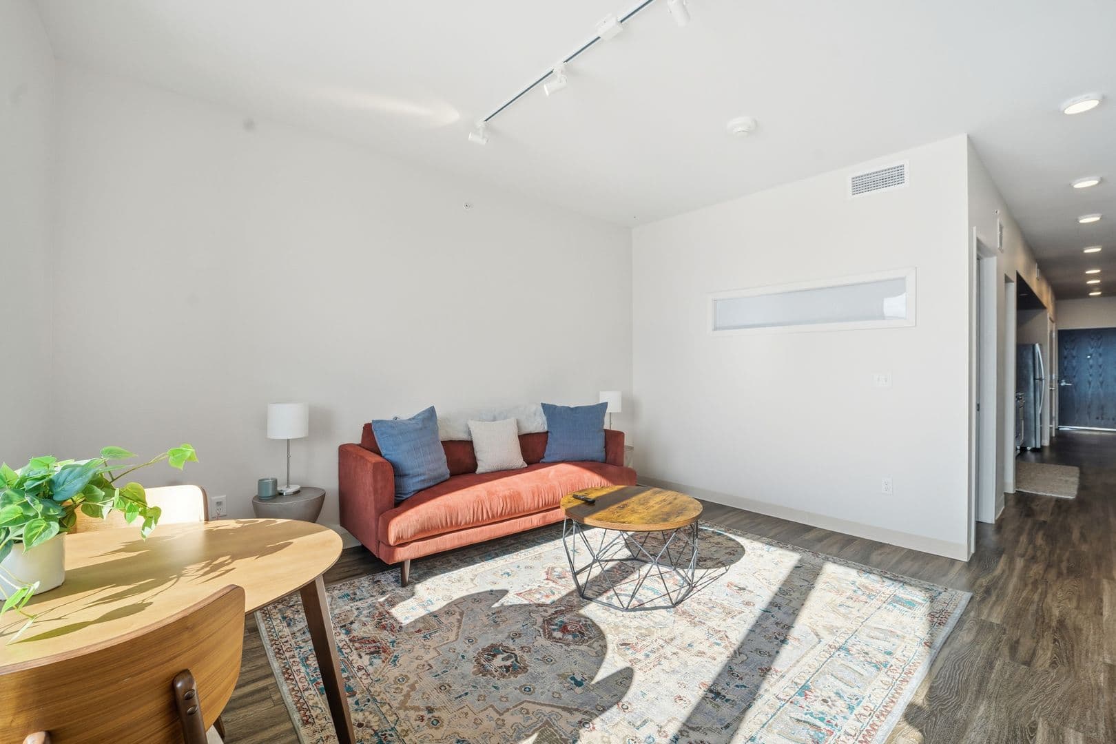 Cedar Falls Apartment: 825 Bluegrass Cir