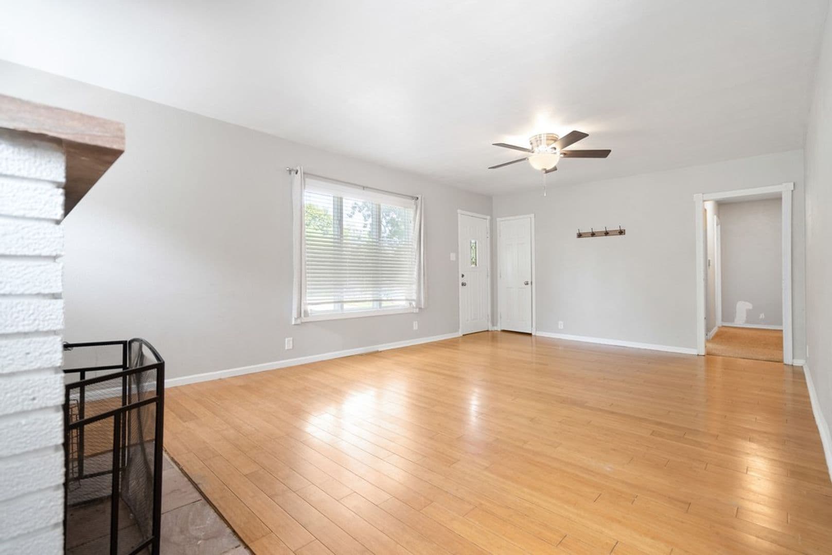 Cedar Falls House: 1604 Olive St