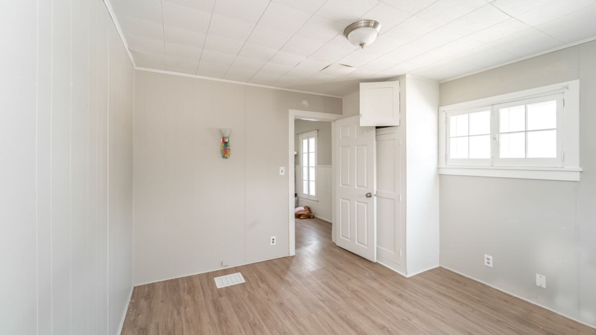 Cedar Falls House: 1322 Walnut St