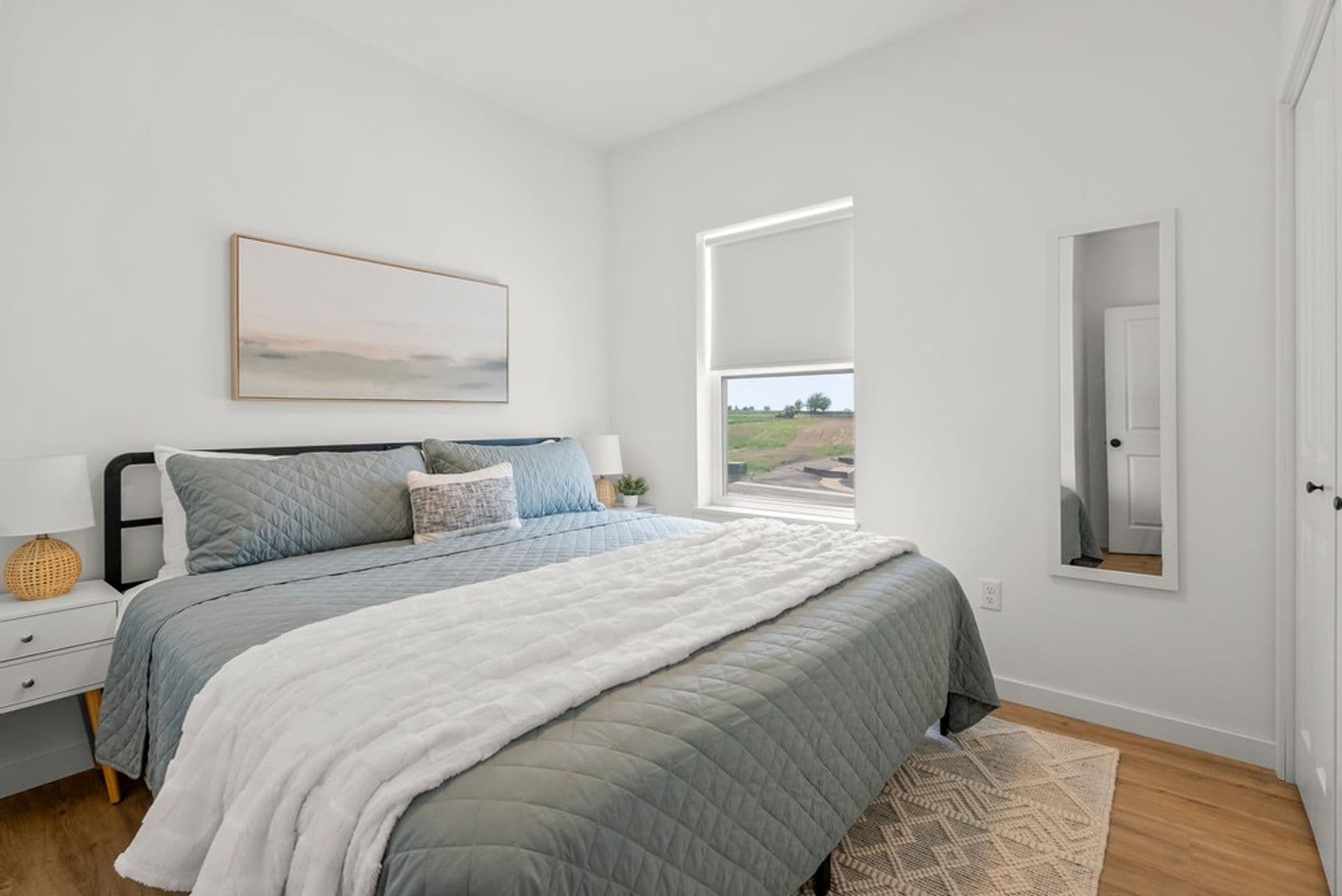 Cedar Falls Apartment: 402 Fast Ln