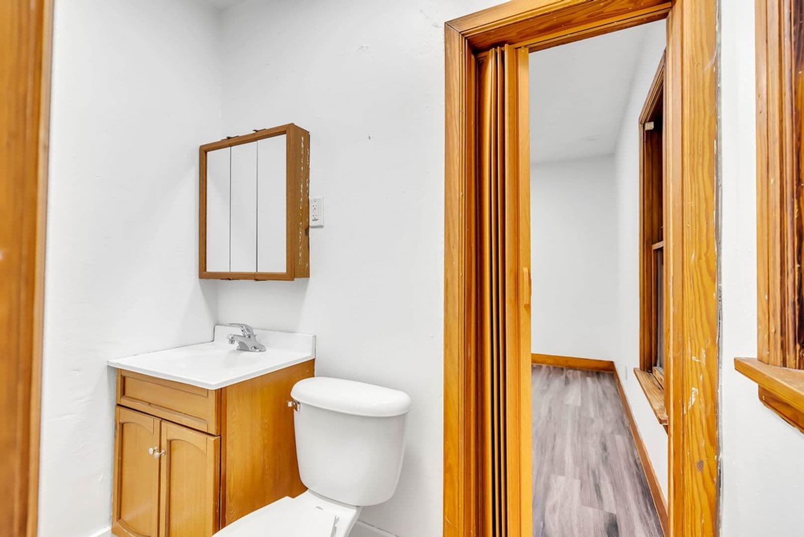 Cedar Falls House: 1115 W 11th St