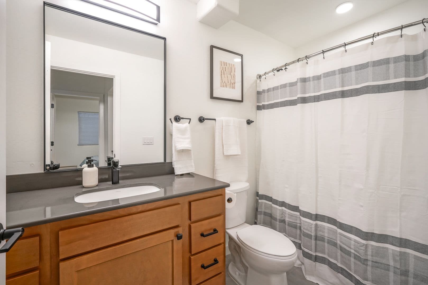 Albuquerque Apartment: 11930 Menaul BLVD NE