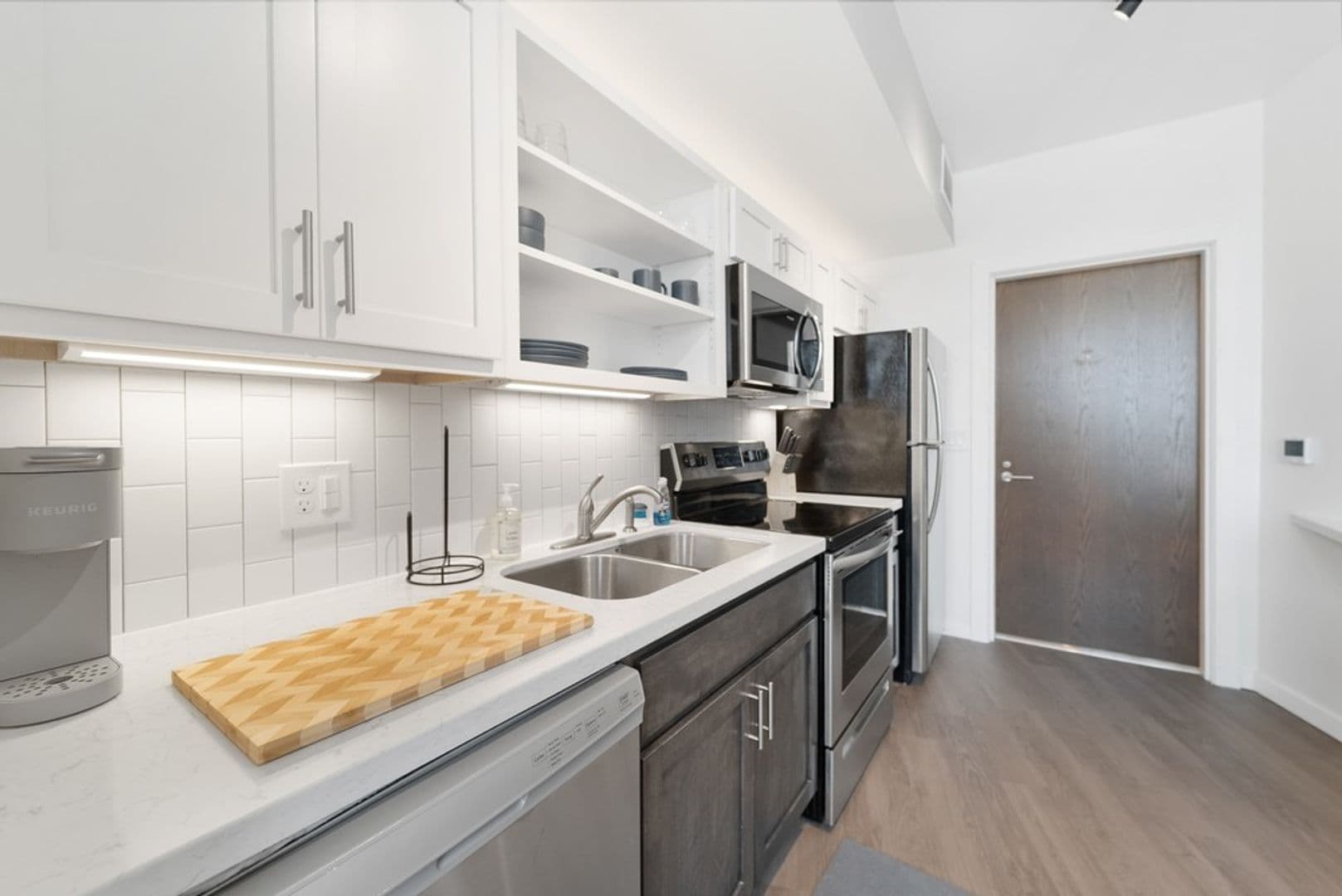 Waterloo Apartment: 335 Cedar Street