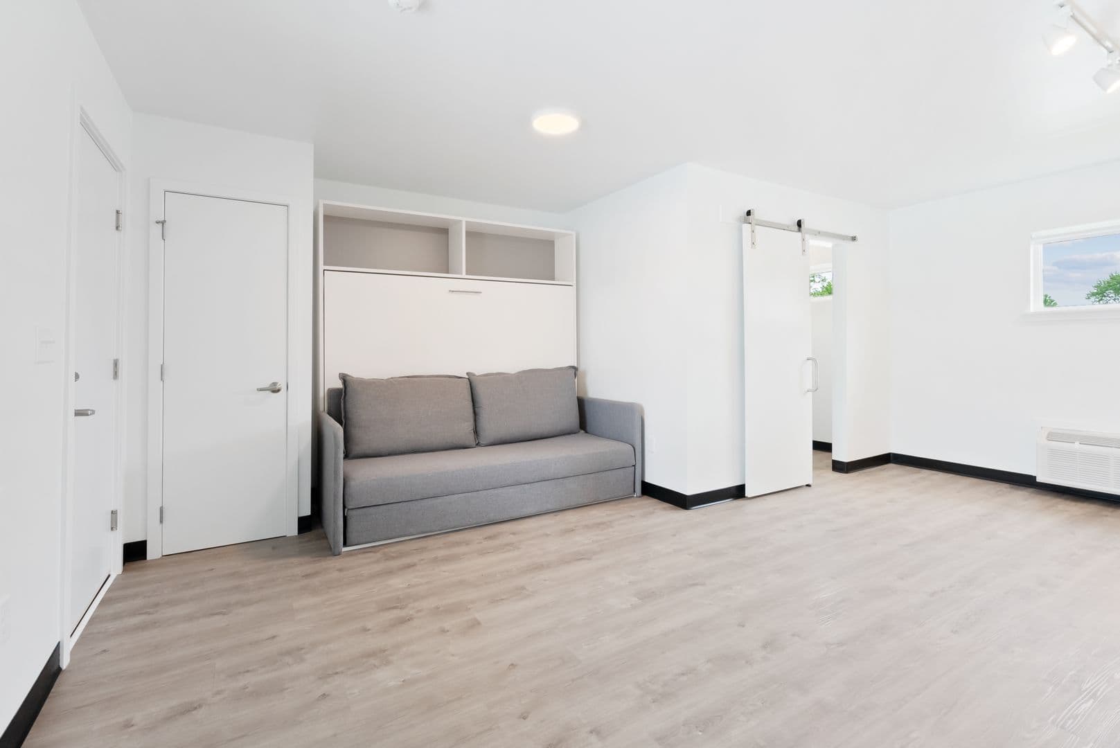 Cedar Falls Apartment: 4711 University Ave