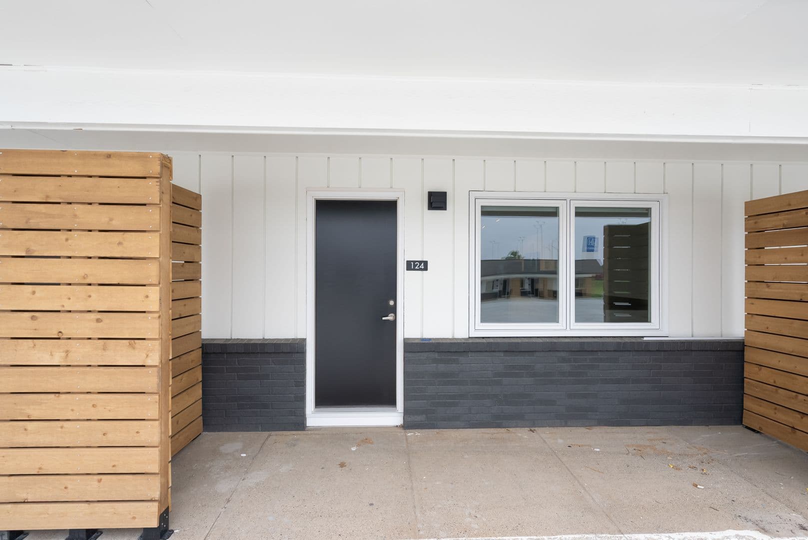 Cedar Falls Apartment: 4711 University Ave