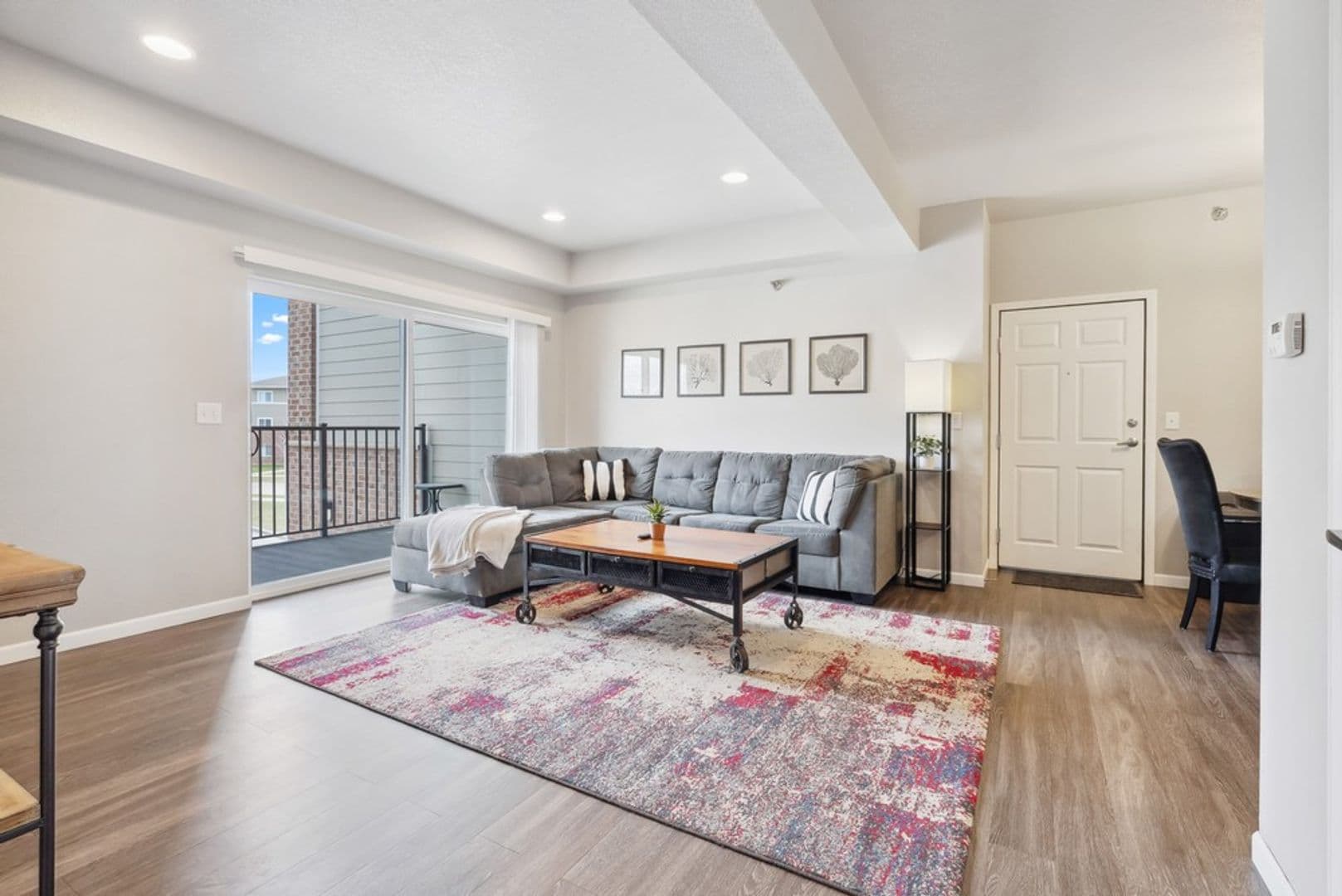 Cedar Falls Apartment: 1003 Bluegrass Cir