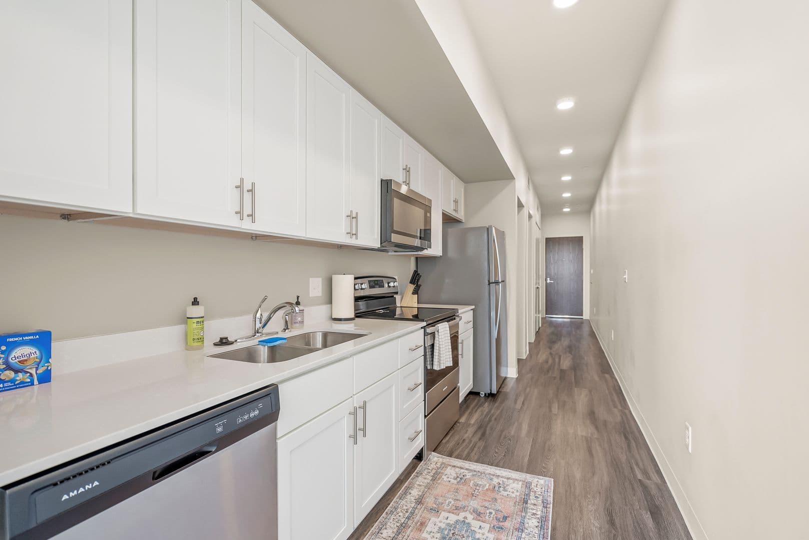 Cedar Falls Apartment: 825 Bluegrass Cir