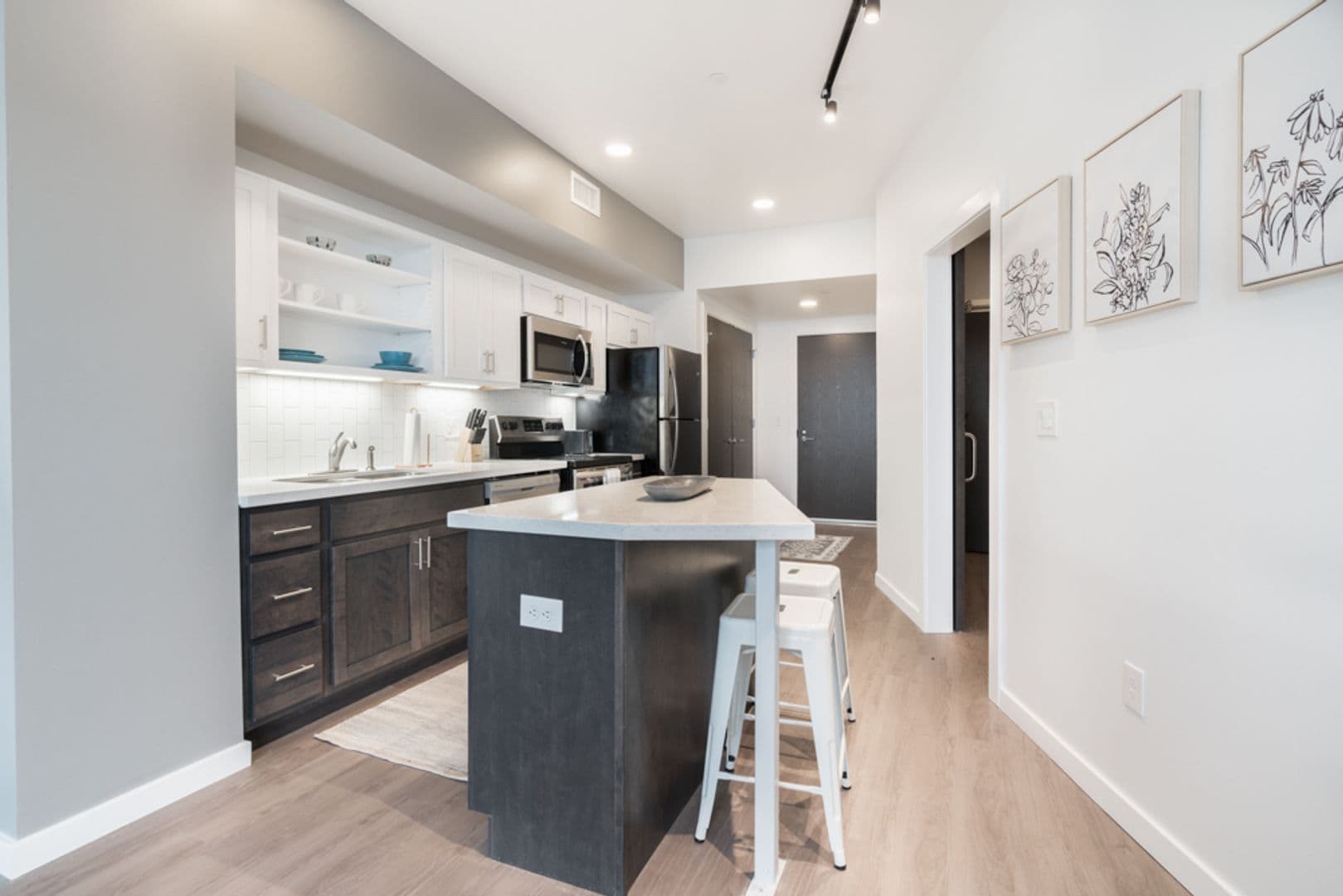 Waterloo Apartment: 335 Cedar Street