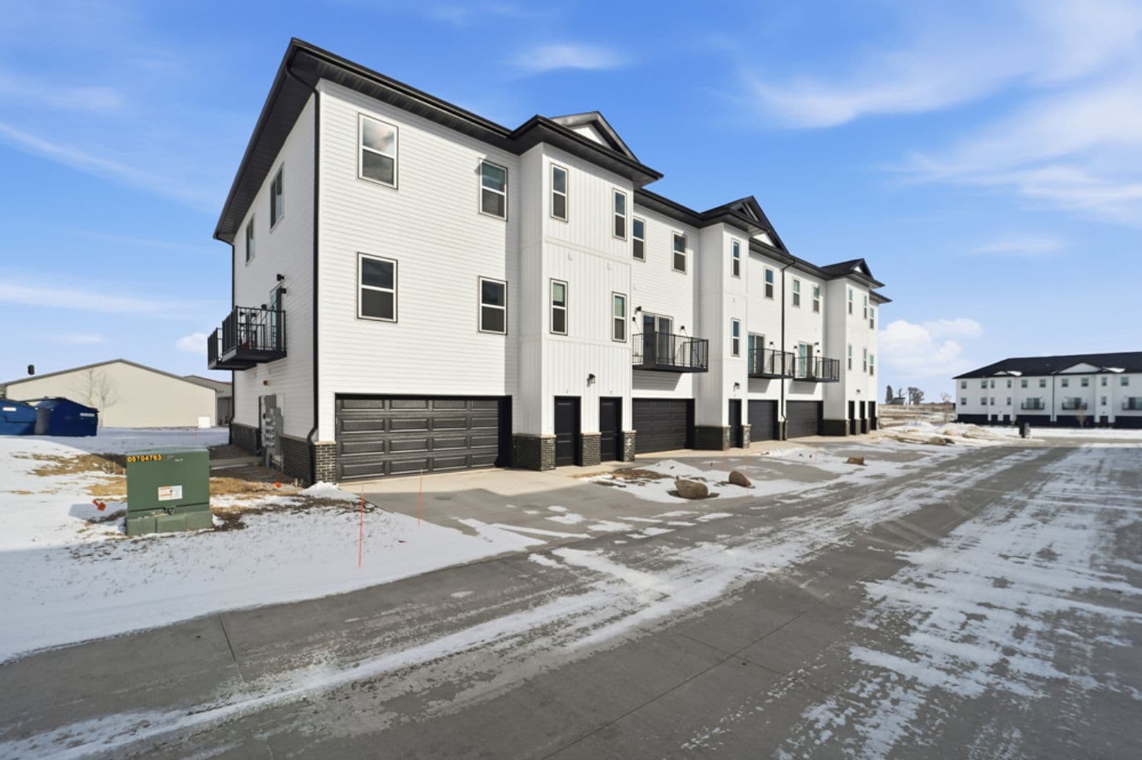 Cedar Falls Apartment: 402 Fast Ln