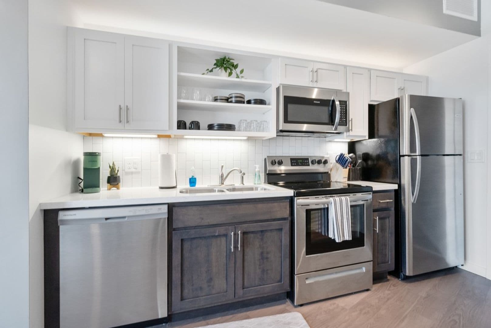 Waterloo Apartment: 335 Cedar Street
