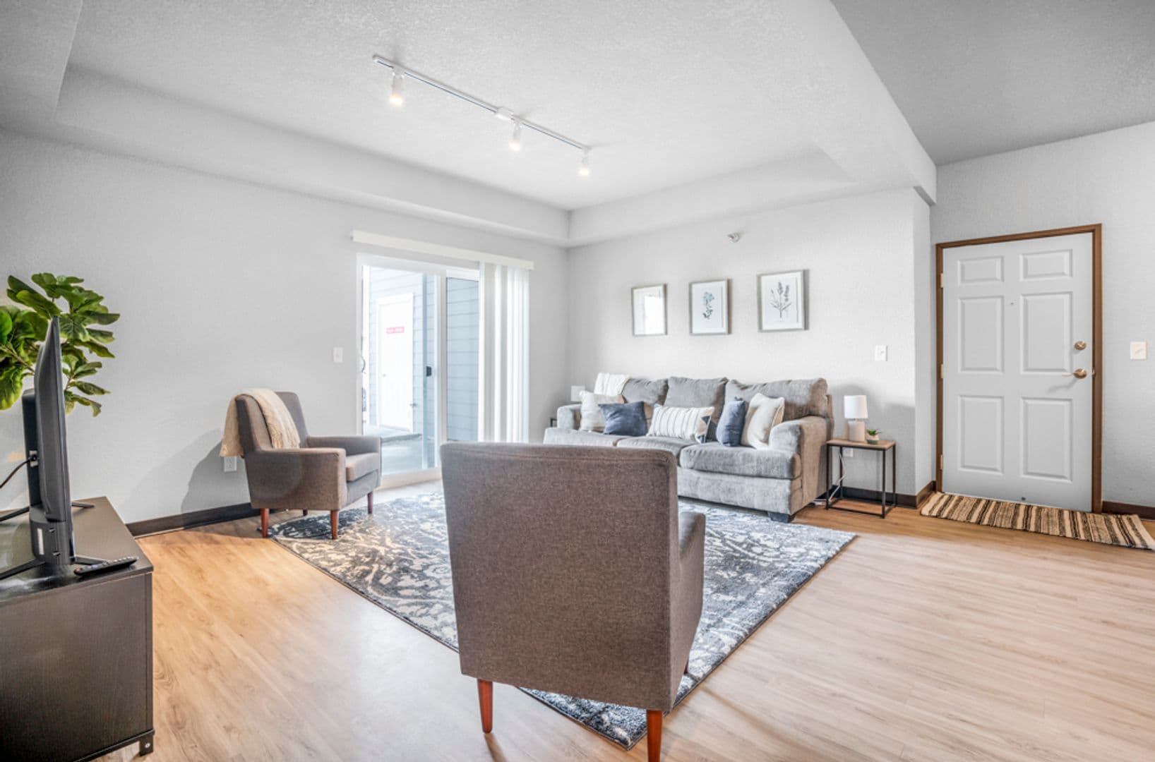 Independence Apartment: 507 Enterprise Ct