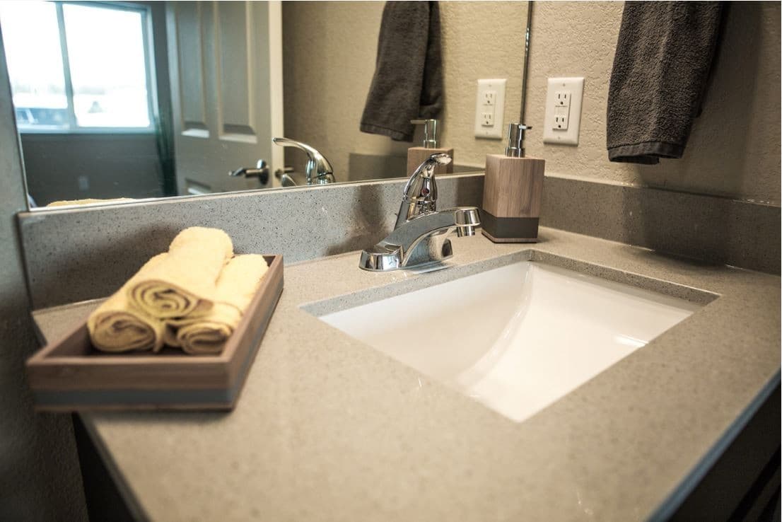 Waverly Apartment: 2113 4th Street SW