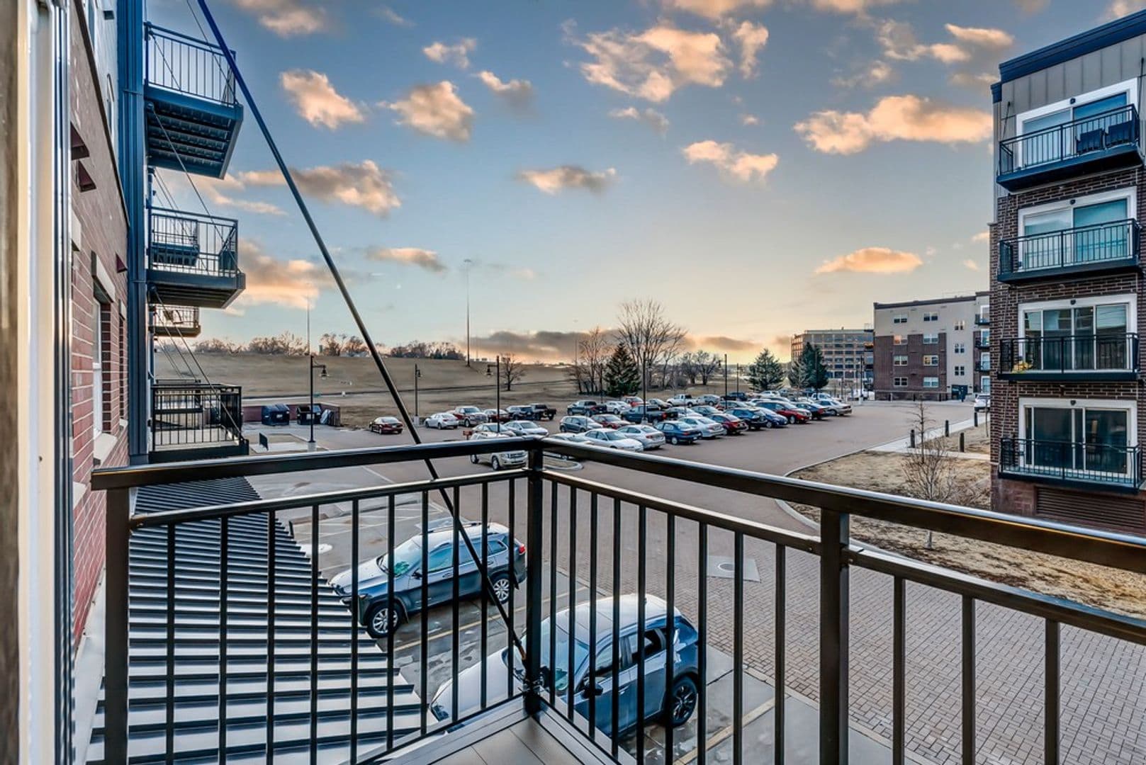 Waterloo Apartment: 21 W Jefferson Street
