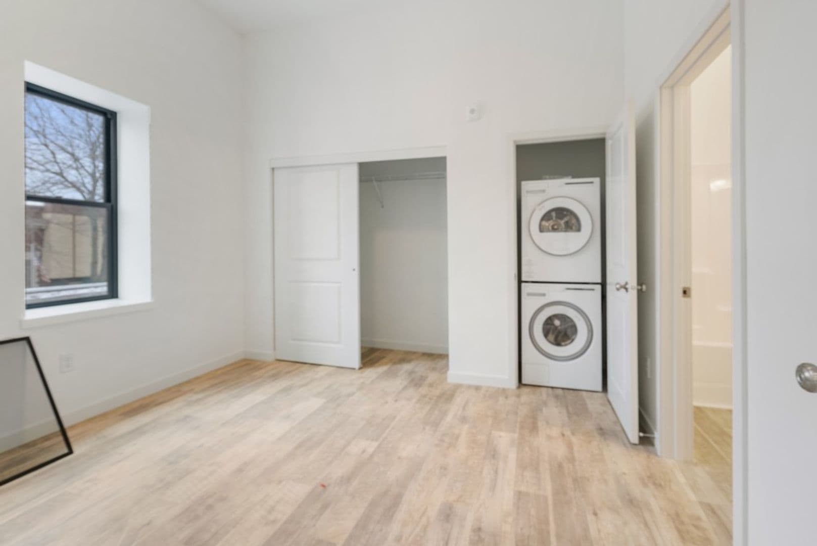 Reinbeck Apartment: 402 Main Street