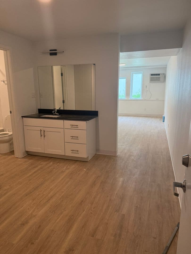 Cedar Falls Apartment: 4711 University Ave