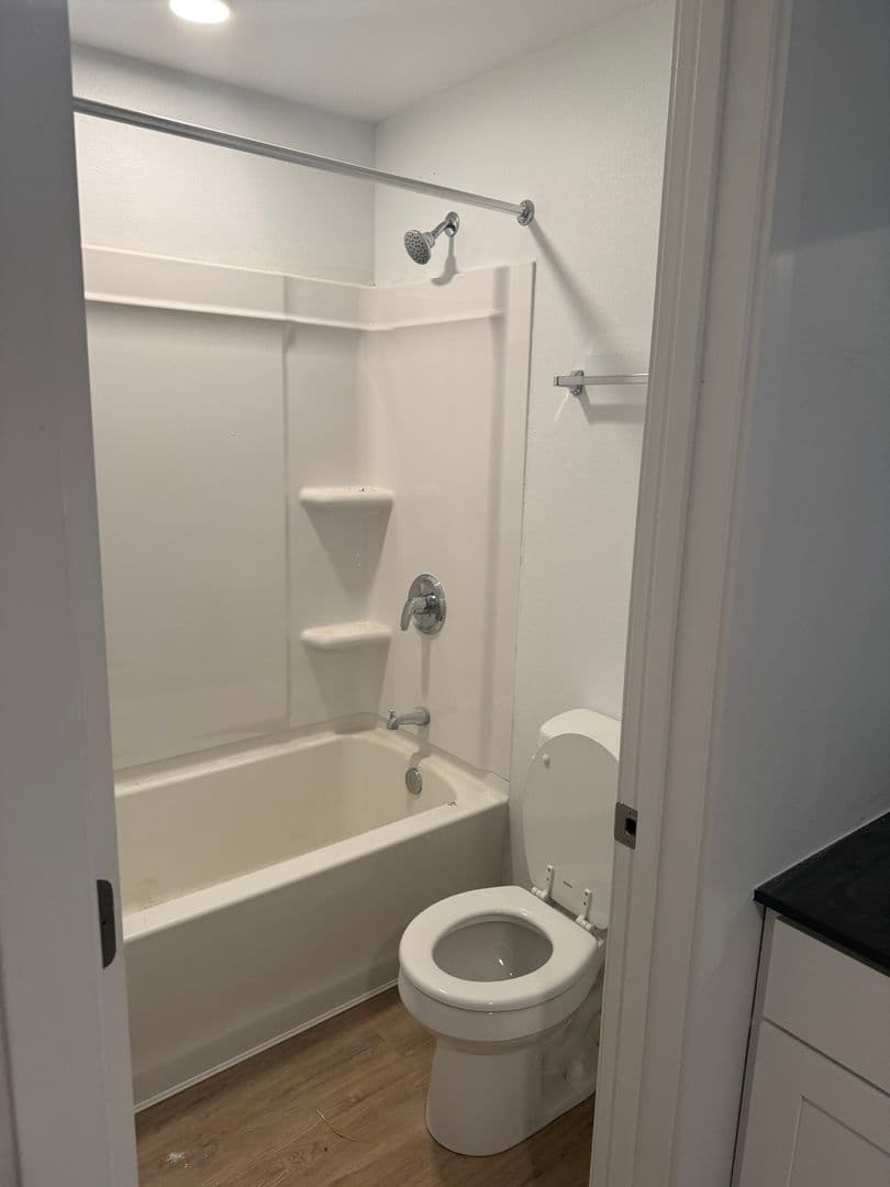 Cedar Falls Apartment: 4711 University Ave