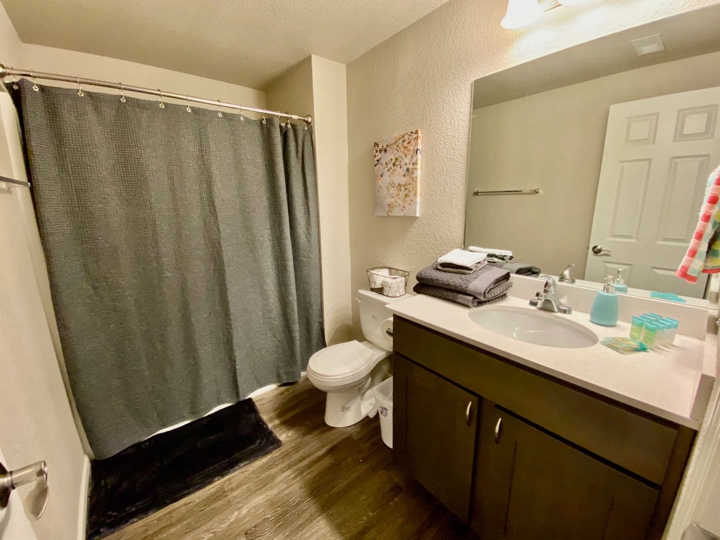 Waverly Apartment: 2123 4th Street SW