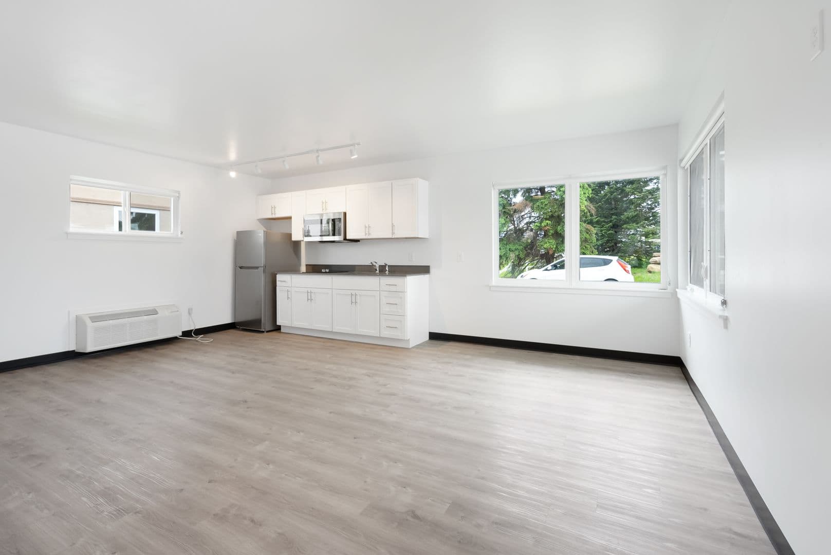Cedar Falls Apartment: 4711 University Ave