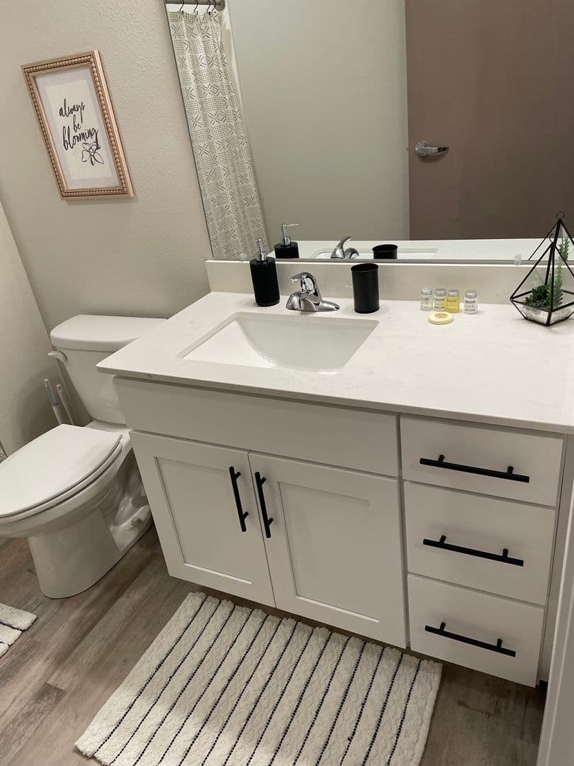 Decorah Apartment: 2336 Sweet Parkway Road
