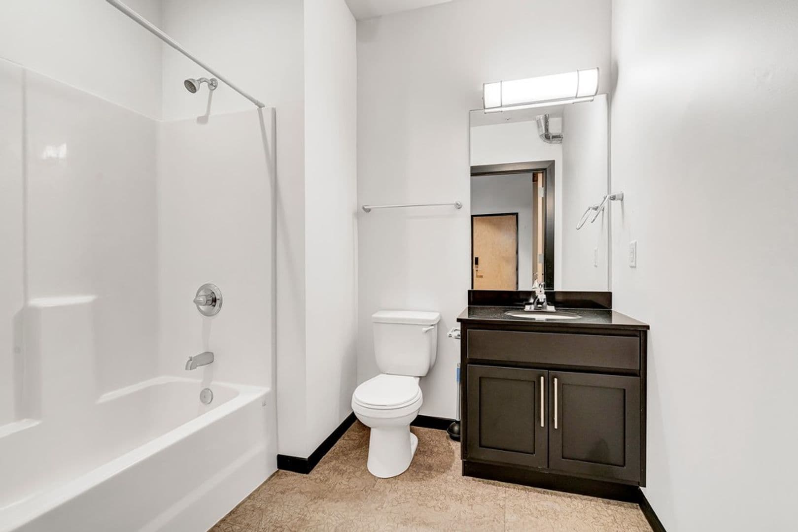 Waterloo Apartment: 325 E Park Avenue