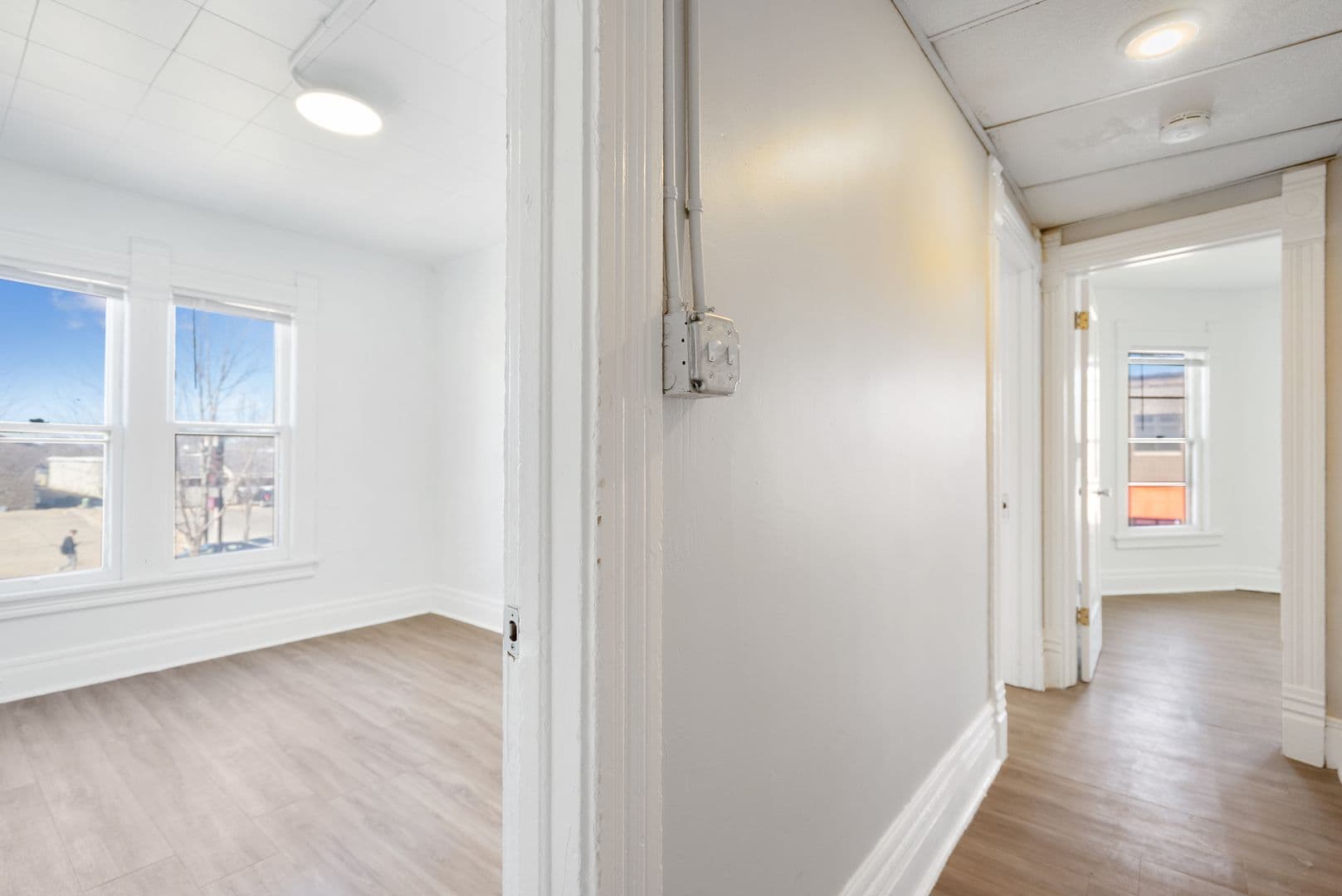 Cedar Falls Apartment: 2104 College St