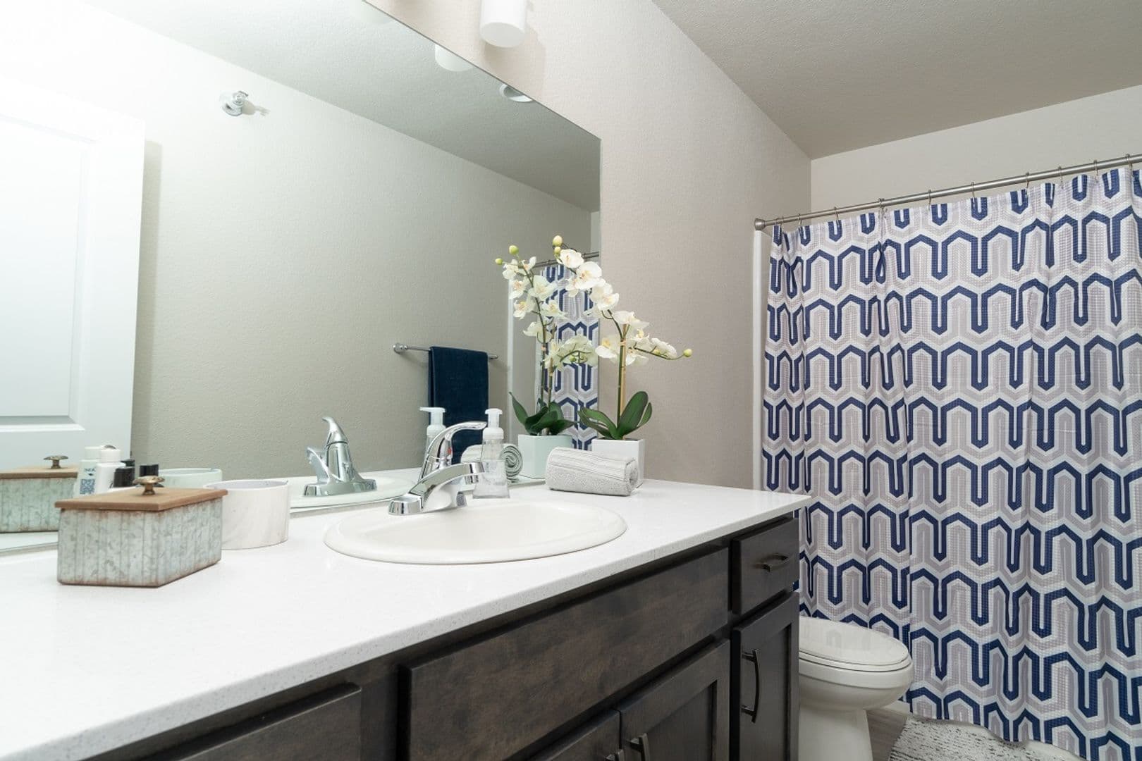 Waverly Apartment: 1260 Leitha Ter