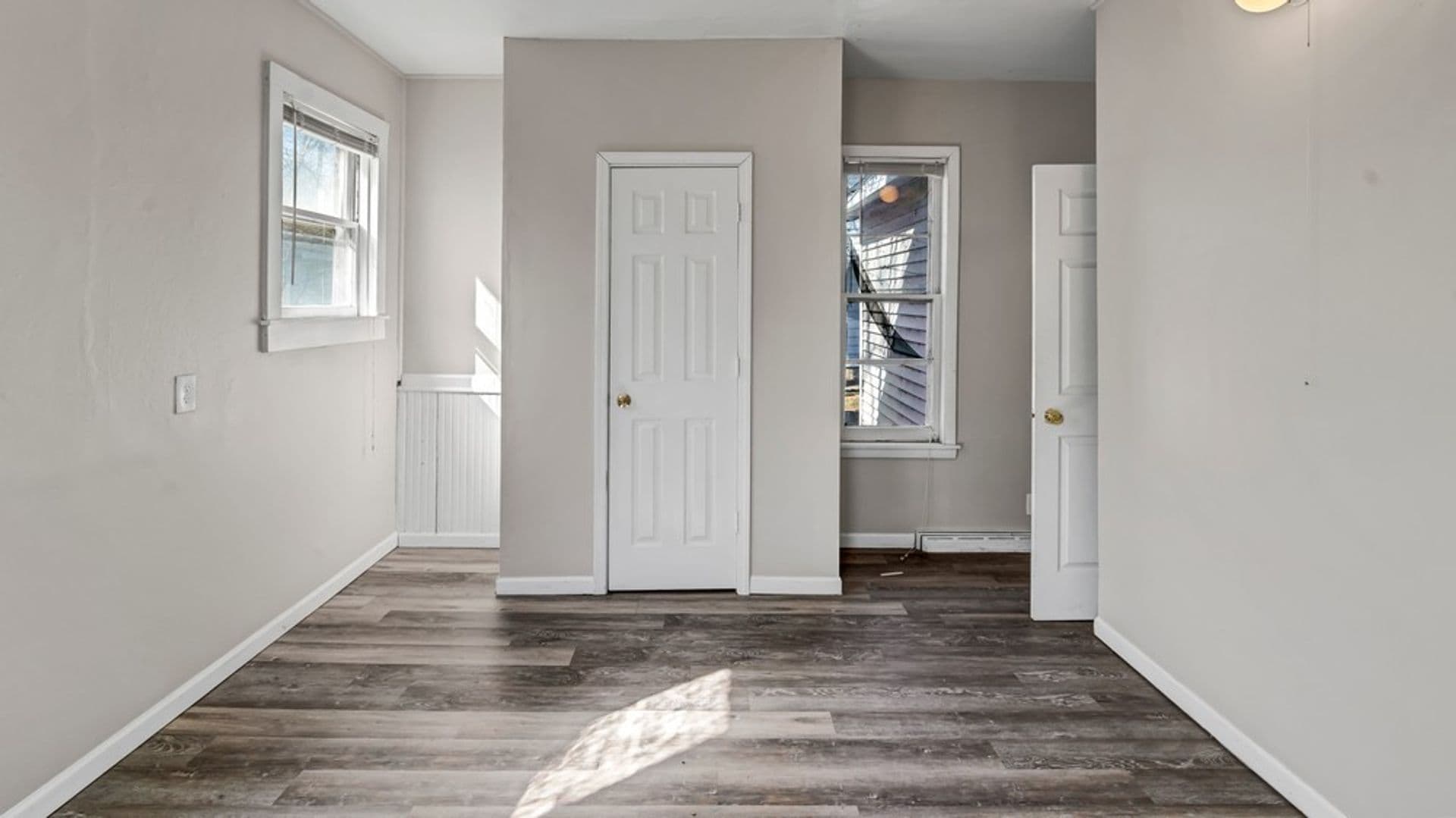 Cedar Falls Multiplex: 1315 State St Unit A